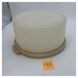 Vintage Tupperware Cake Carrier with Lid