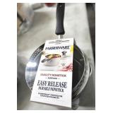 $25 FARBERWARE  SAUCS POT  W/ LID