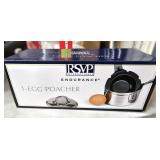 40 MSRP 18/8 STAINLESS STEEL EGG PACHER SET