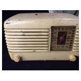 VTG Bakelite Atomic Age Philco Transitone Radio