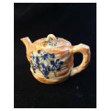 VTG Tea Pot With Embossed Grape Accents