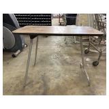 Small folding table - 32' X 16' X 26'