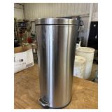 Stainless steel trashcan
