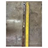 Techno-Mation M0167 4' Level w/ case