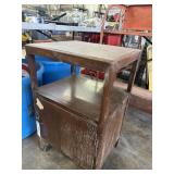 Night stand - 16.5' X 13.5' X 26'