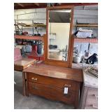 Antique dresser w/ mirror - 44' X 20' X 72'