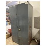 Grey cabinet - 38' X 24' X 71'