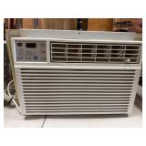 GE 110 A/C Unit 6,300 BTU (works)