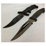 2 Fixed Blade Knives