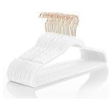 Mizgi Velvet Hangers White 30ct A100