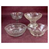 (4) Serving bowls 2 are pedestal