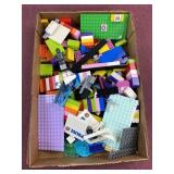 Assorted Lego pieces