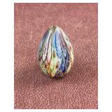 Murano glass egg made in Italy 2 1/2ï¿½ tall