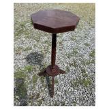 Wooden painted plant stand 26 1/2ï¿½