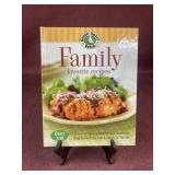 2008 Gooseberry Patch Family Favorite Recipes,