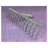 VTG  14-TINE RAKE HEAD FARM GARDEN Rustic Metal