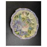 Chinese style hand painted floral bowl, has