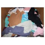 Clothing - Qty 512