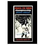 1970 Topps #175 Knicks Celebrate EX to EX-MT+
