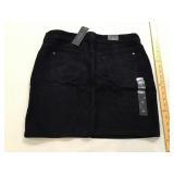 Tommy Hilfiger Ladie's Skirt size 12 - NWT