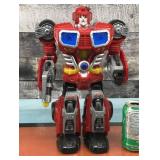 Battery Operated Robot-needs batteries/not tested