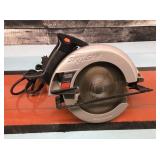7-1/4 Skilsaw - runs