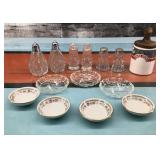 Vtg. S+P shakers, kitchen ceramics