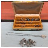 Costume jewelry (mostly earring pairs)