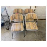4 Folding Chairs
