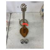 Paper Towel & Banana Holders/Salt & Pepper Shakers
