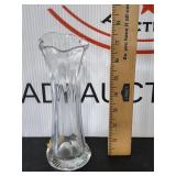 Clear Swung Vase