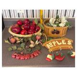 Apple/Baskets Decor