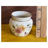 Alinaï¿½s Porcelain Cachepot