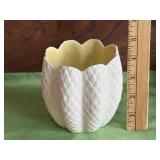 Belleek Diamond Limpet Flower Pot