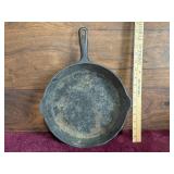 Griswold No. 9 Cast Iron Skillet