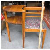 Vintage Wooden Gossip Bench