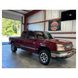 2006 Chevrolet Silverado 1500 LT1 - ABSOLUTE Silve 2006 Chevrolet Silverado 1500 LT1 - ABSOLUTE Silve