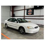 2001 Ford Taurus SE