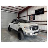 2016 Nissan Titan XD SL Pickup V8, 5 T Diesel 4X4