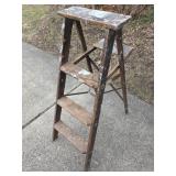 4ft Wooden Step Ladder