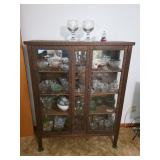 Contents of China Cabinet