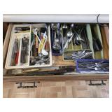 Contents of Kitchen Drawers
