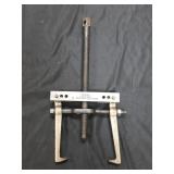 Snap On 2 Jaw Gear & Bearing Puller