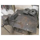 Metal Workbench w/ Large Vise