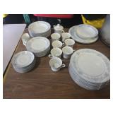 Mikasa China Dresden Rose 37009 Dinnerware Set