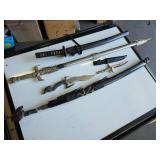 Lot: Swords, Daggers, and Fantasy Knife