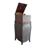 1915-1917 Victrola & Record Cabinet Stand