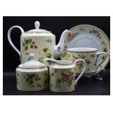 1997 Wedgwood Fleur Fine China Tea Set