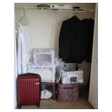 Contents of Closet - Storage, Linens ++