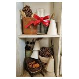 Small Lot of Holiday Decor